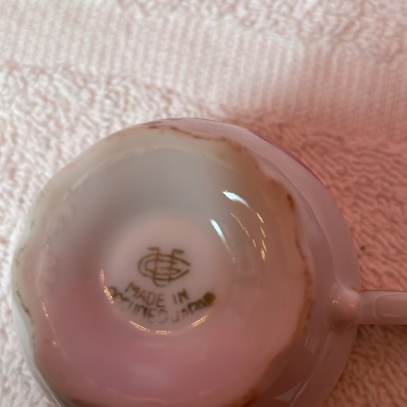 Made in occupied Japan small hand painted teacup and saucer - Picture 5 of 5